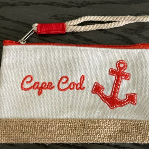 NWOT CAPE COD CANVAS WRISTLET - Picture 1 of 2